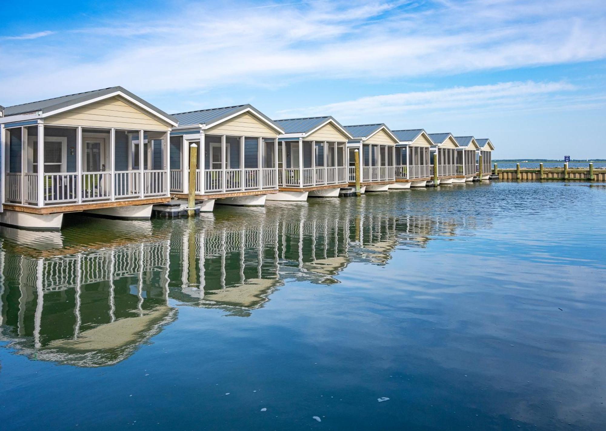 Blufin Bungalows & Marina Chincoteague Extérieur photo